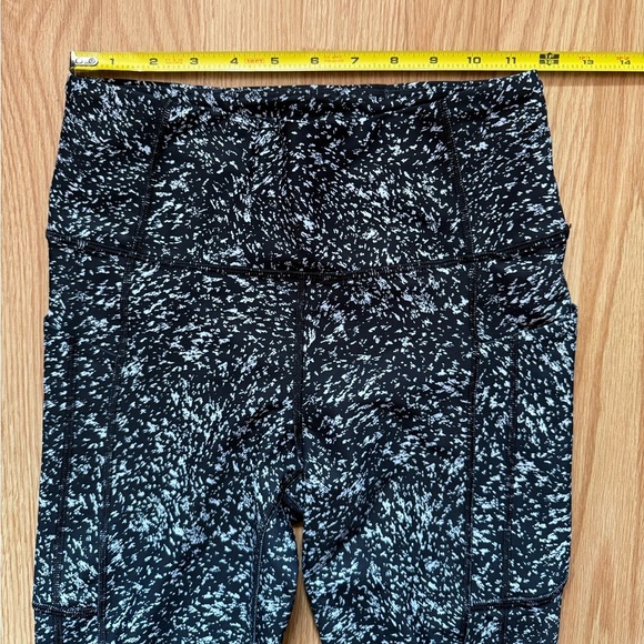 ATHLETA ULTIMATE STASH POCKET TEXTURED 7/8 TIGHT Size Small - Picture 6 of 6